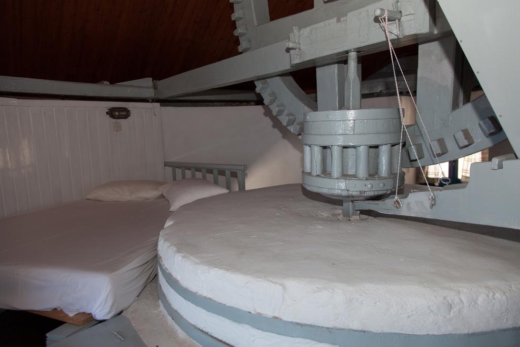 Windmill Villas Artemonas エクステリア 写真